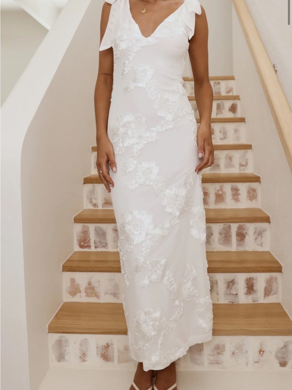 Elegant White Lace Appliqué V-Neck Maxi Dress